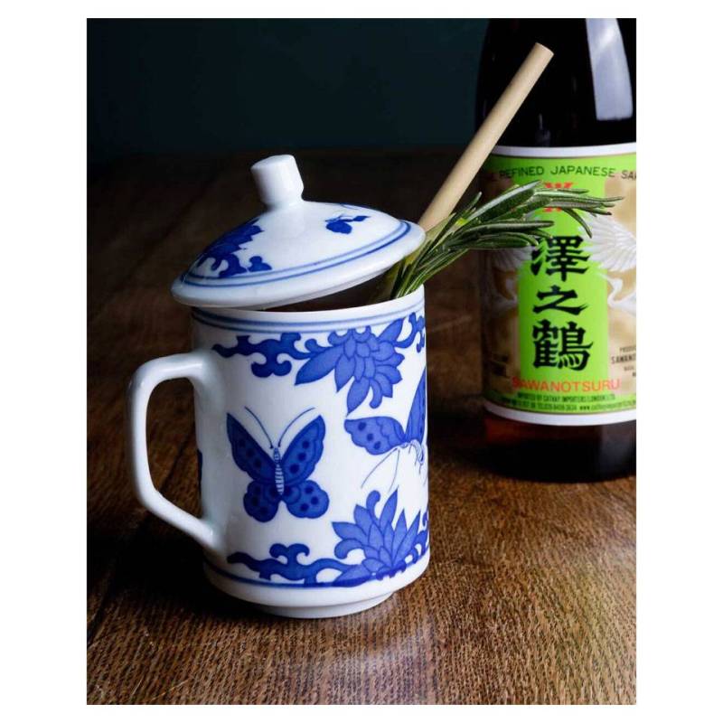 Butterfly Blue herbal tea cup with filter and porcelain lid cl 30